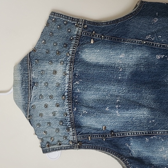 Levi's denim vest, punk grunge silver spikes distressed, button down, unisex - Picture 7 of 8